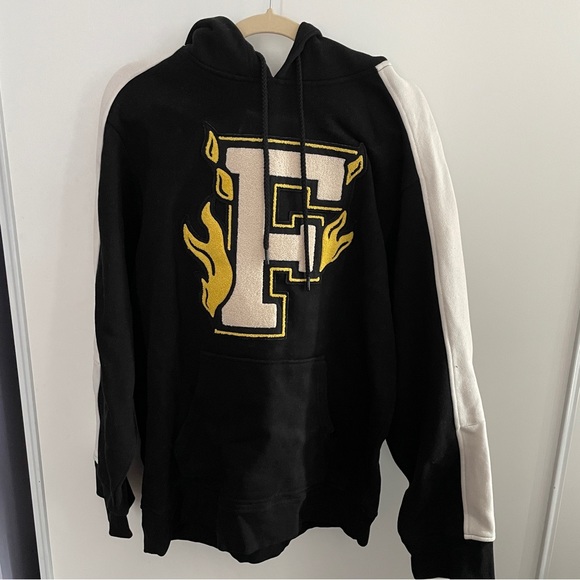 PUMA × Rihanna hoodie sweater - Picture 1 of 5
